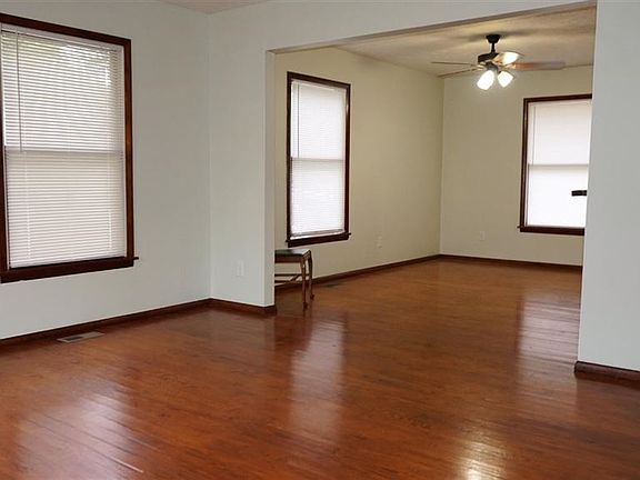 5th image of 651 Woodlawn Ave