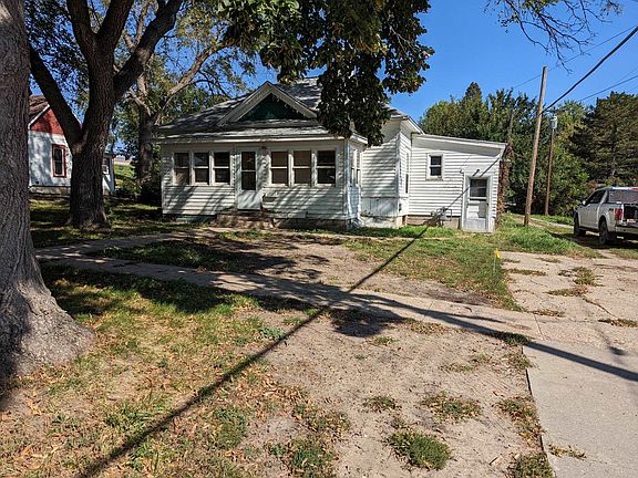 2nd image of 807 N St