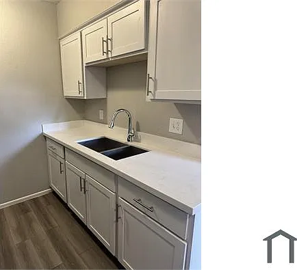 5443 W Orangewood Ave #8 — Photo 17