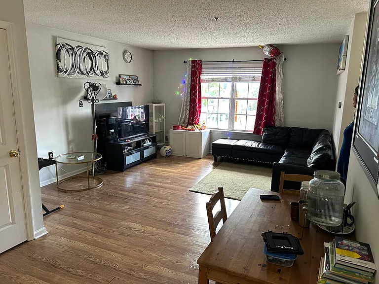 31 Prestwick Way — Photo 2
