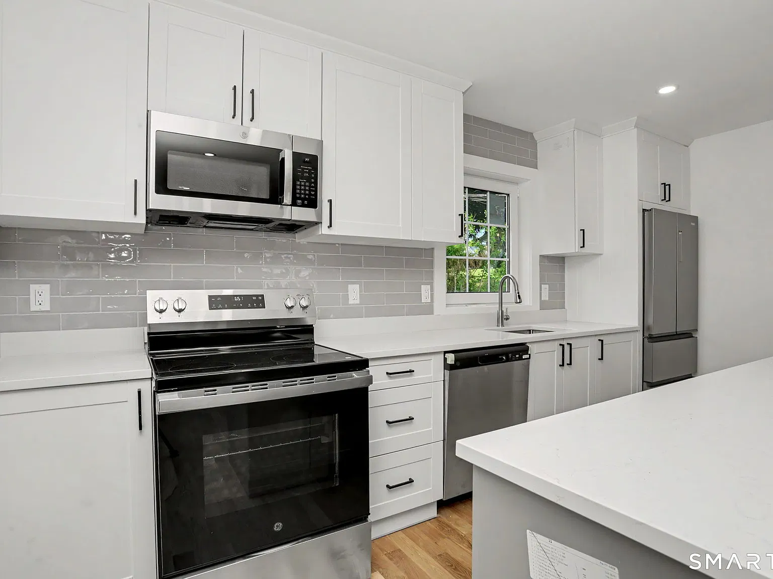 8 Benson Rd — Photo 1