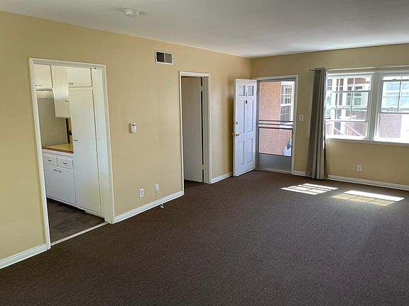 404 Landfair Avenue, Westwood, CA 90024 - Living Area