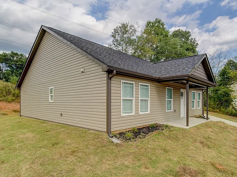365 Half Rock Cir — Photo 3