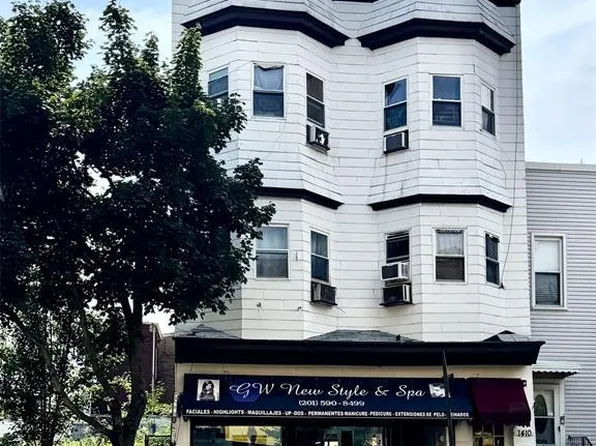 1410 Summit Ave, Union City, NJ 07087