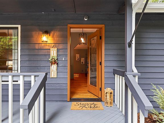 5th image of 25252 Chris Lane NE