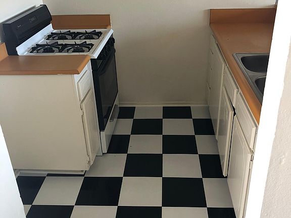 4th image of 1234 N Edgemont St APT 215