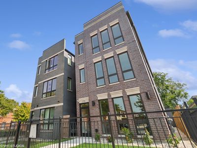 3725 S Giles Ave, Chicago, IL, 60653