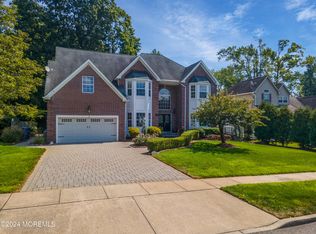 5 Lexington Ave, Toms River, NJ 08753