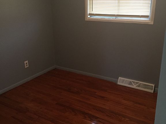 2nd image of 1208 Prigge Ave