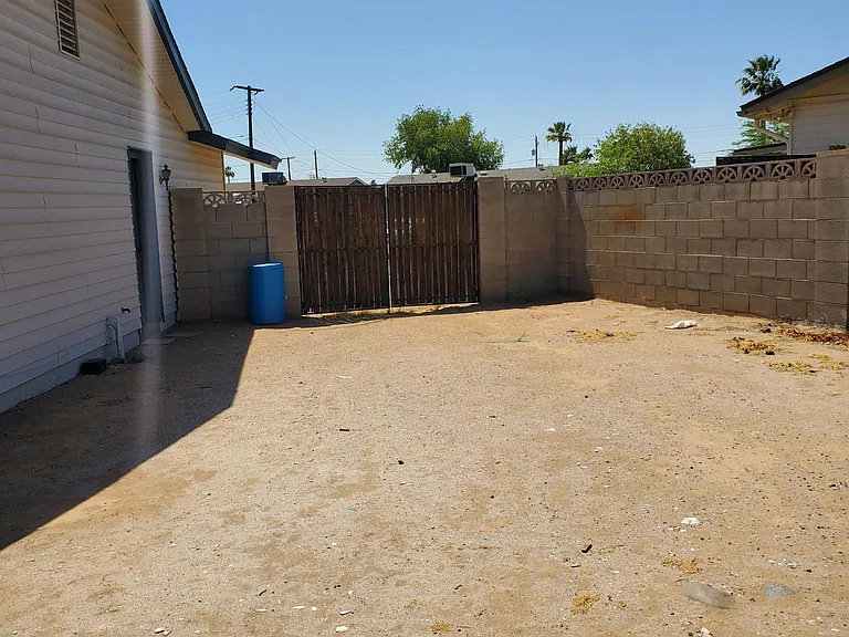 3020 N 54th Ln — Photo 14