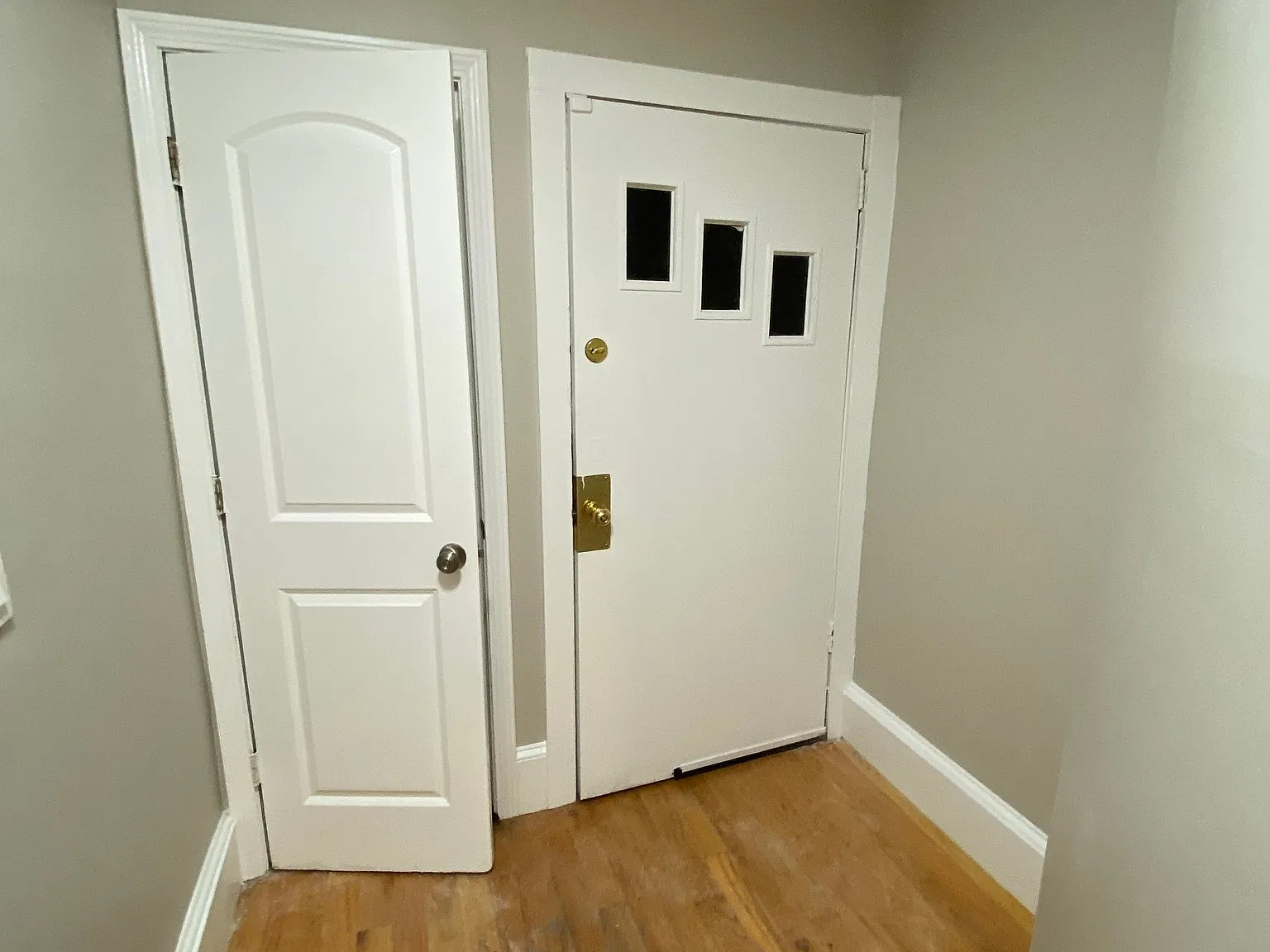4 bed, 1.5 bath, $3,744 — Photo 3