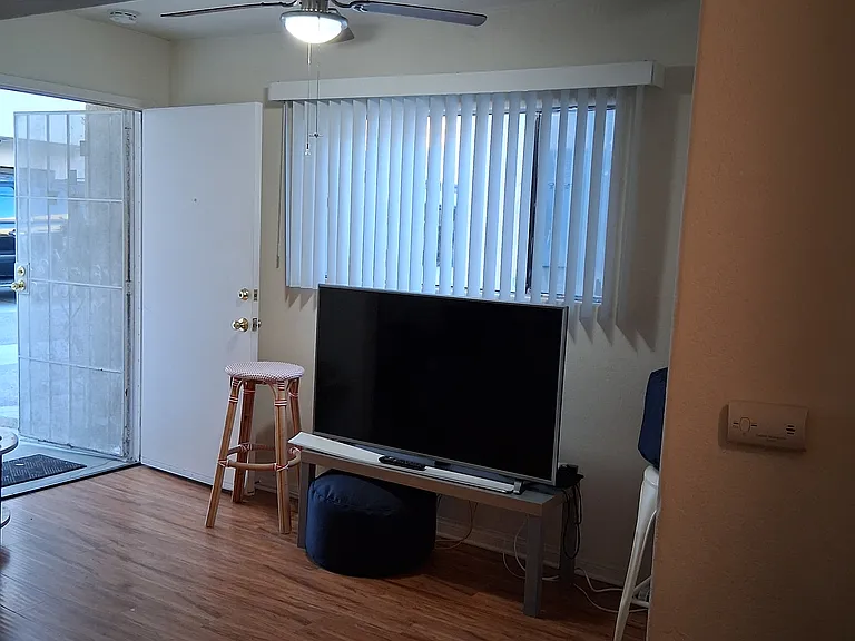 610 Olive Ave — Photo 13