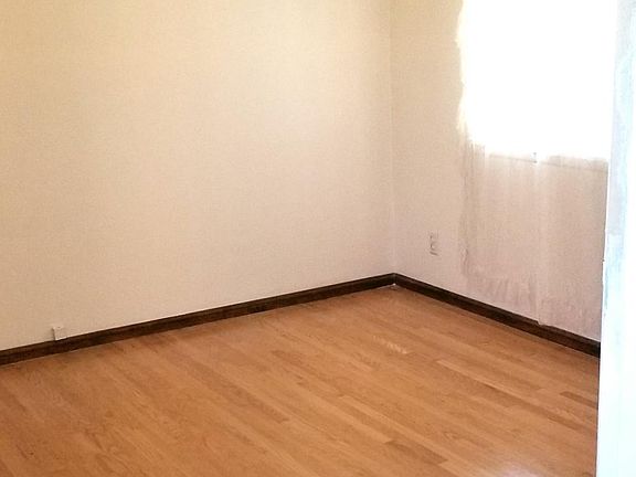 5th image of 1248 E Larkwood St