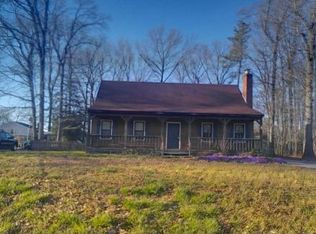 3560 Castlebury Dr, Chester, VA 23831