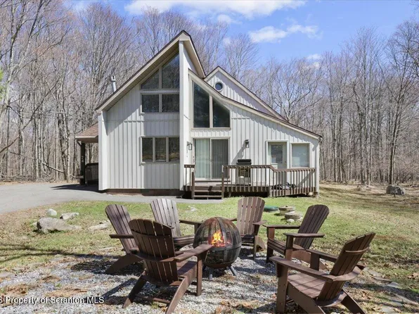 74 Mildred Dr, Gouldsboro, PA 18424