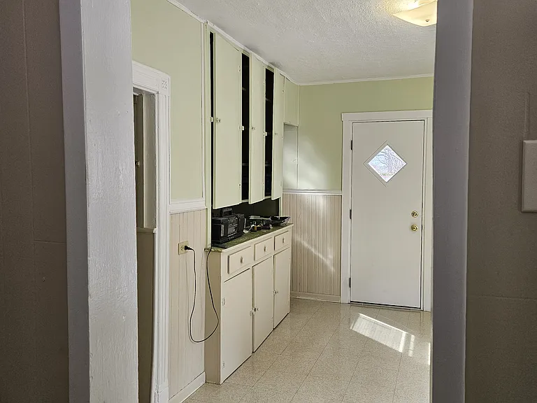 413 Walnut St #2 — Photo 5