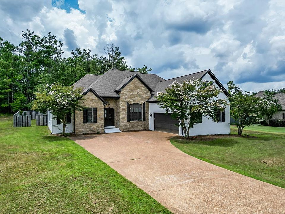 1st image of 2127 W Wellsgate Dr