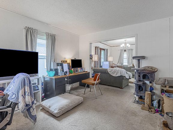 2nd image of 508 1st St