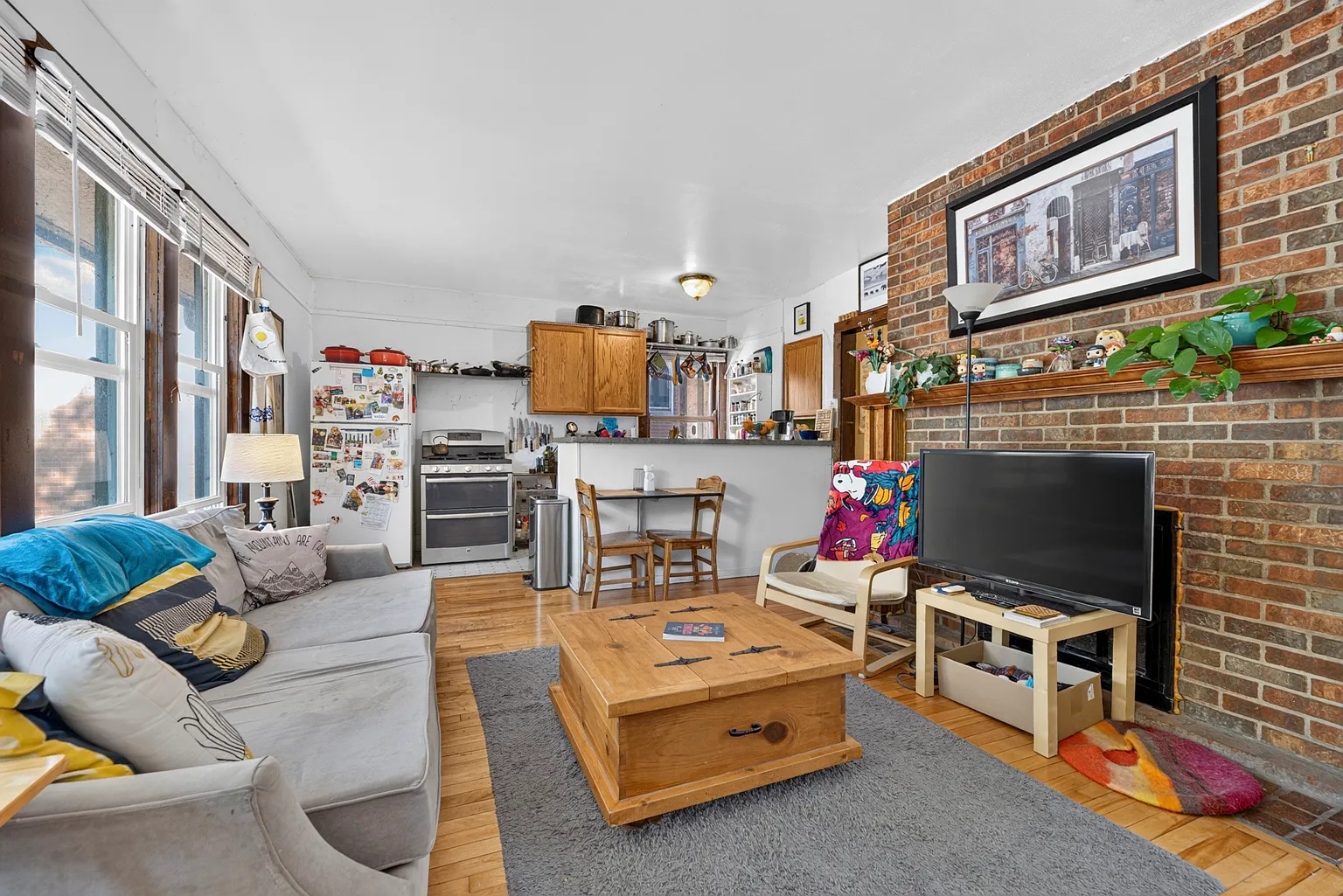 3 bed, 1400 sqft, $2,550 — Photo 4
