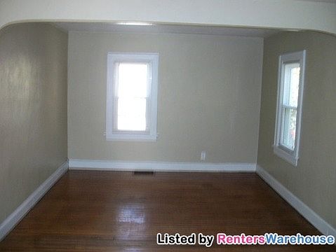 5th image of 1113 16th Ave S