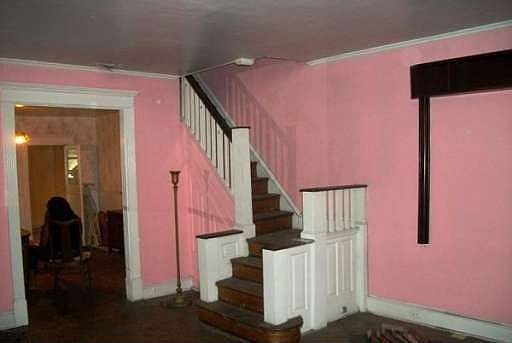 3rd image of 1919 W Erie Ave