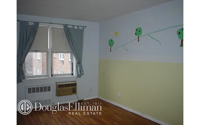 Sold by Douglas Elliman | media 23