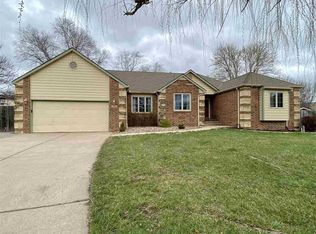 1106 W Mulberry Ct, Andover, KS 67002