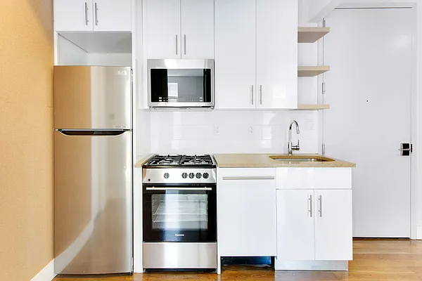 Rented by EXR | media 25