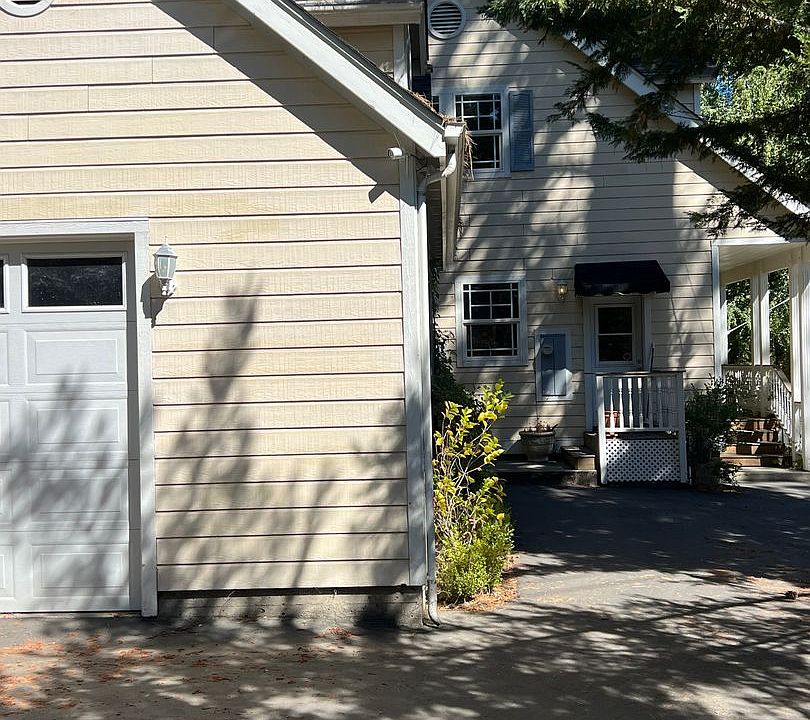 1st image of 108 Clark St