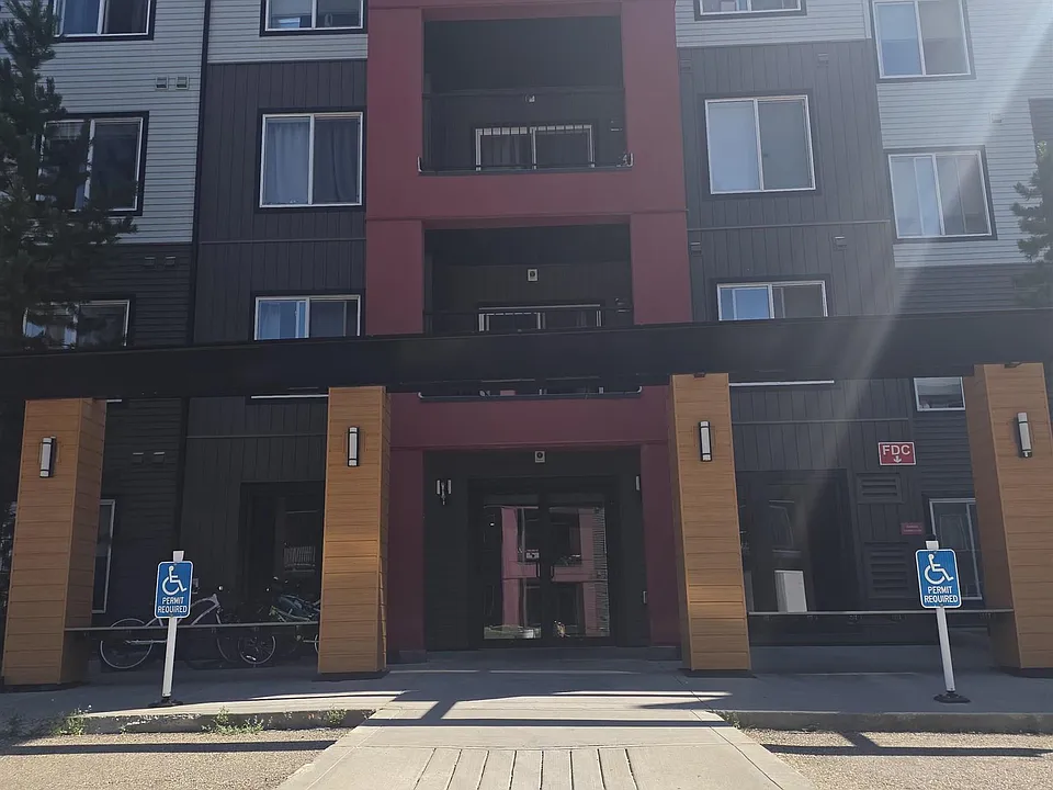 340 Windermere Rd NW