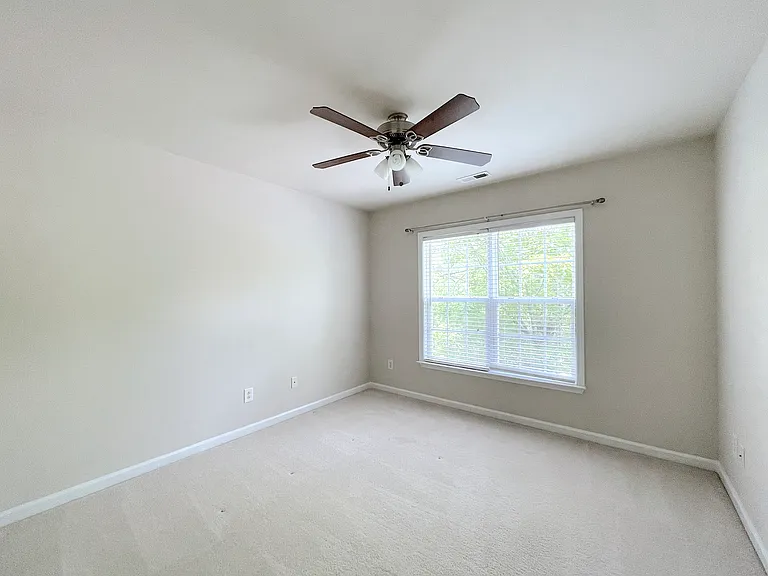 422 Selwood Pl — Photo 30
