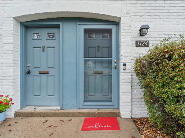 1124 Pennsbury Blvd, Pittsburgh, PA 15205