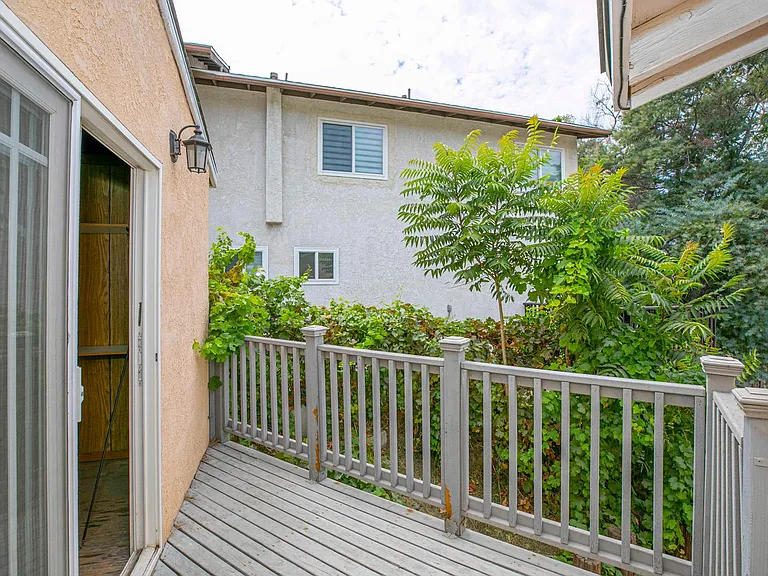 11029 Eldora Ave — Photo 11