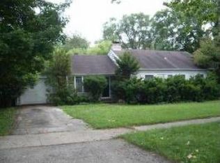 1705 Elm Ave, Northbrook, IL 60062