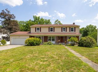 5 Miron Dr, Poughkeepsie, NY 12603