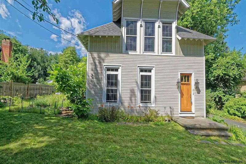 2nd image of 213 MENAND Road