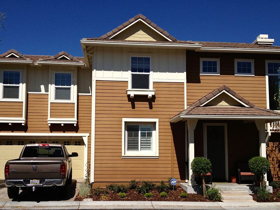1st image of 485 N Orinda Ct