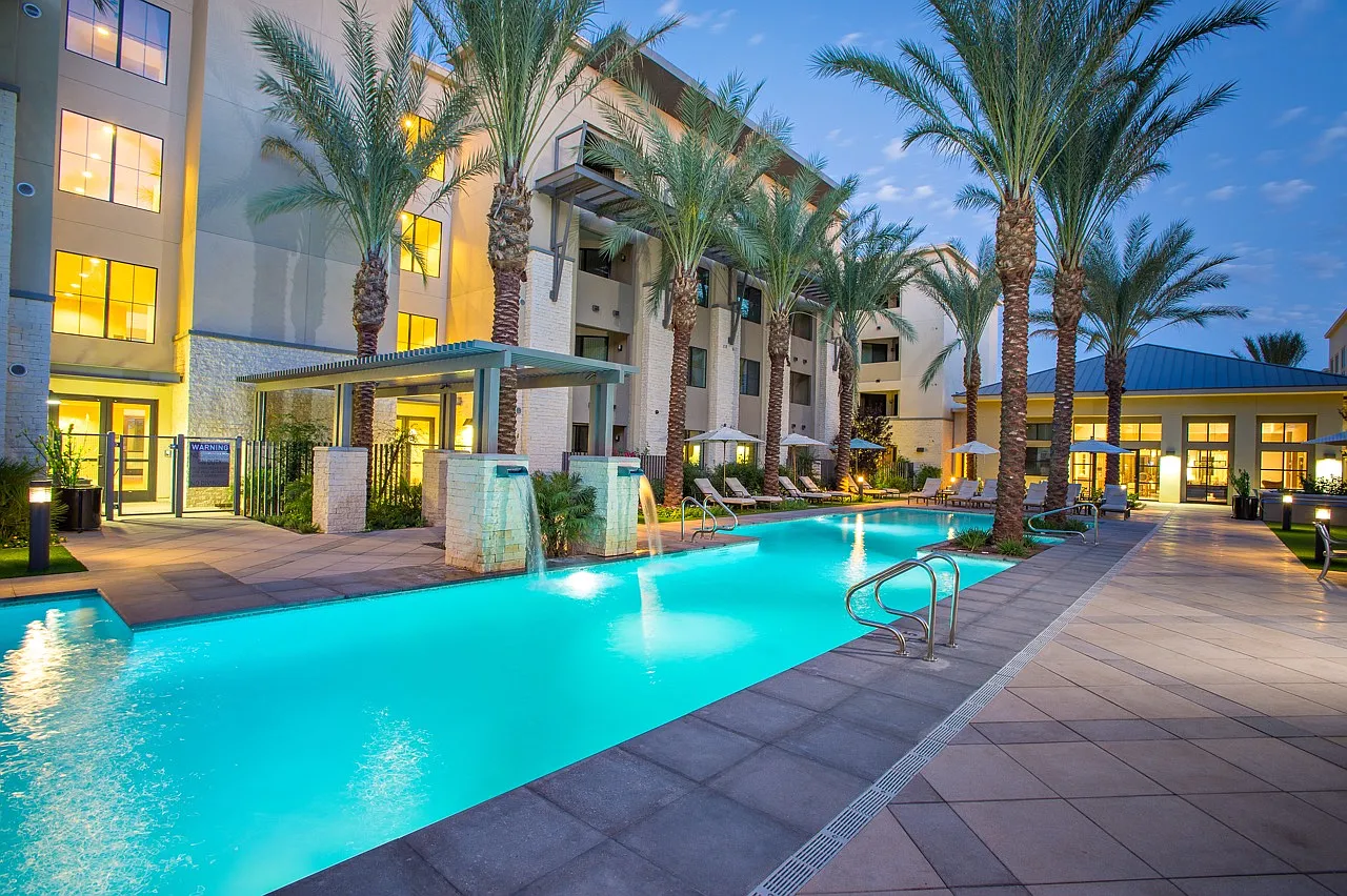 The Lincoln Scottsdale — Photo 1