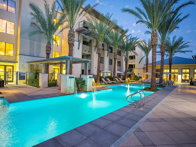 The Lincoln Scottsdale — Photo 23