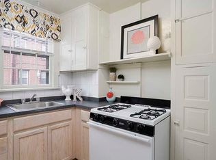 204 Sanders Rd #2B-1BA-830SQFT, Buffalo, NY 14216