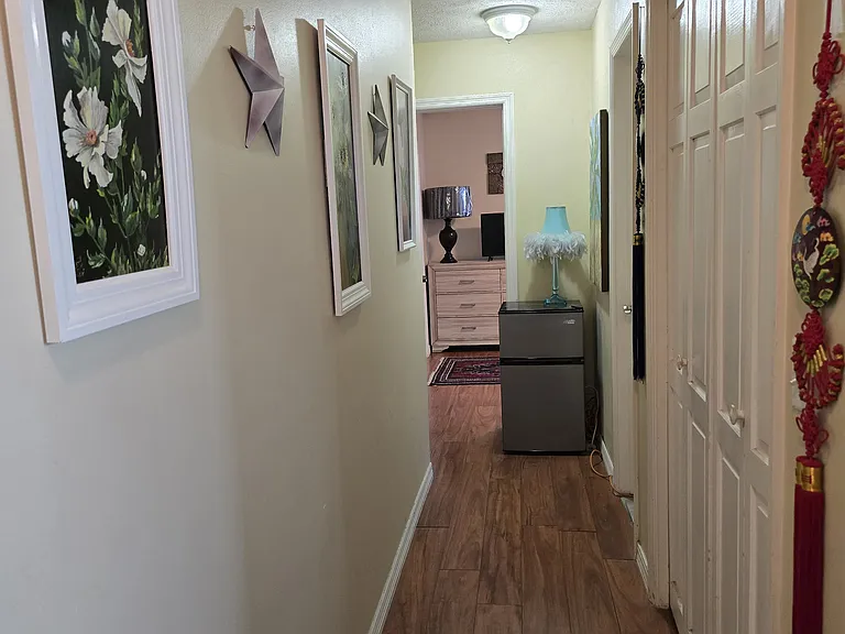 507 Brantwood Ct — Photo 2