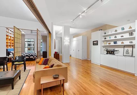 3rd image of 140 Nassau St APT 10C