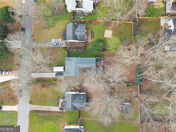 3rd image of 1924 Lomita Rd SE