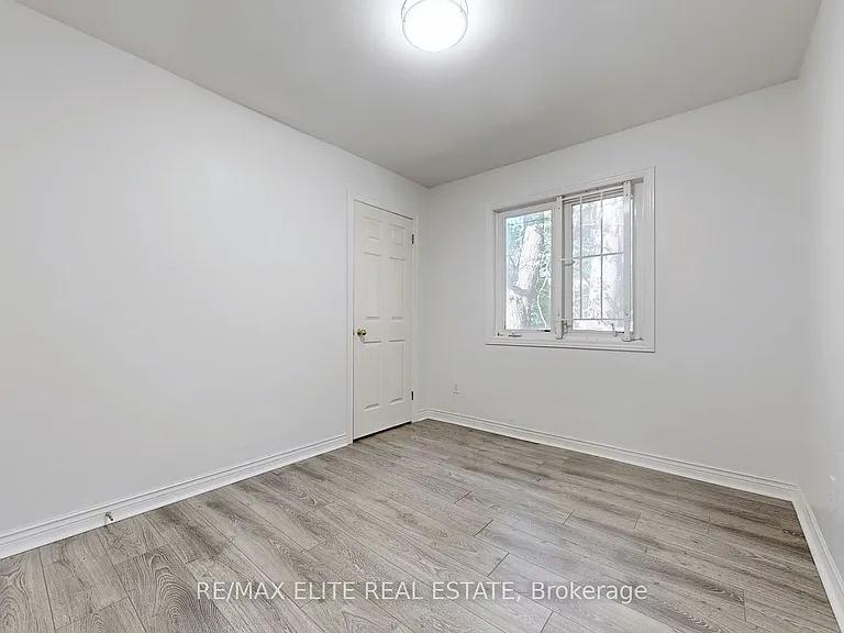 177 Maple Ave #BACK — Photo 4