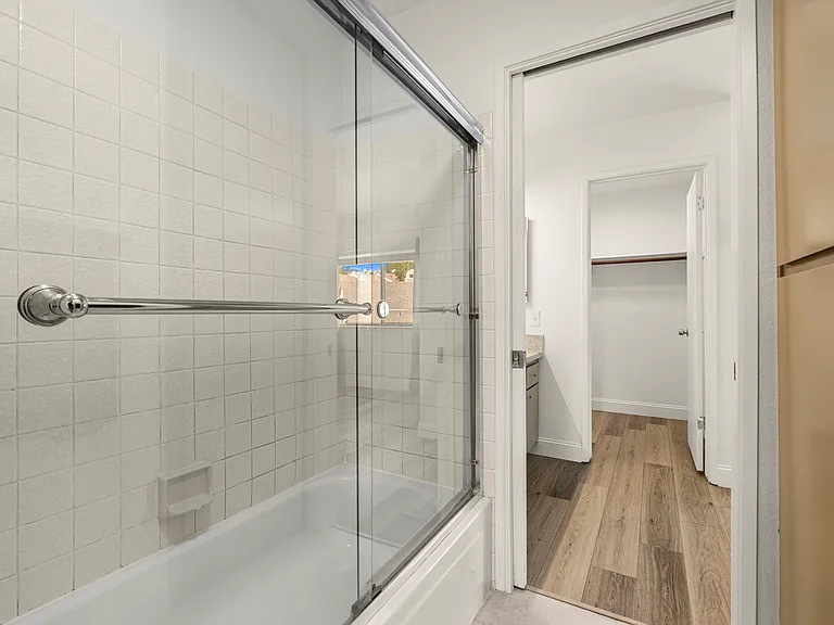 5607 Walnut Ave #9 — Photo 26