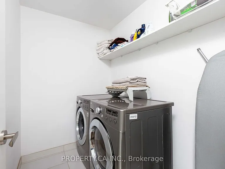 238 Manning Ave — Photo 16