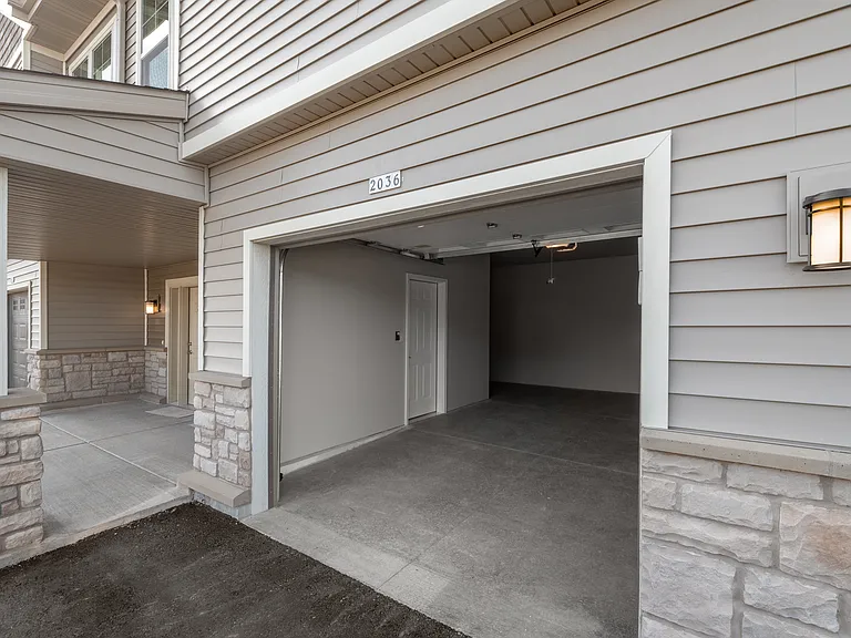 High Bluff Townhomes Attached Garage