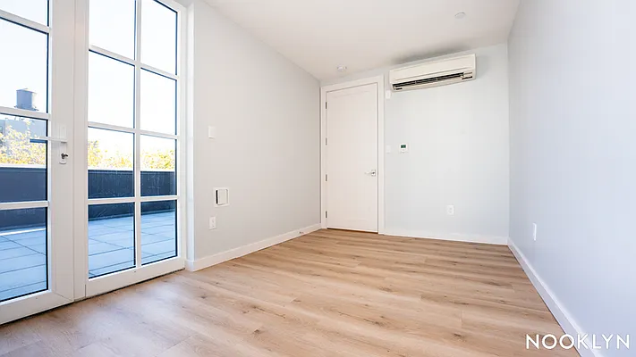 Rented by Nooklyn NYC LLC | media 84