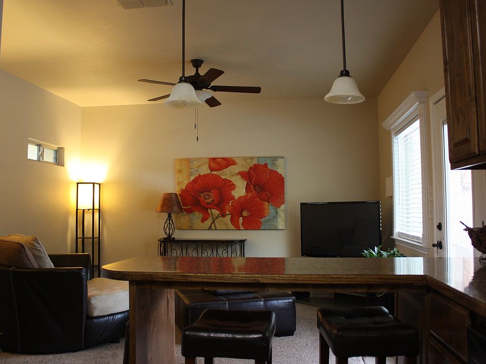 Apt staged for photo