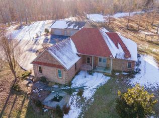 242 Swiss Hls, Berea, KY 40403